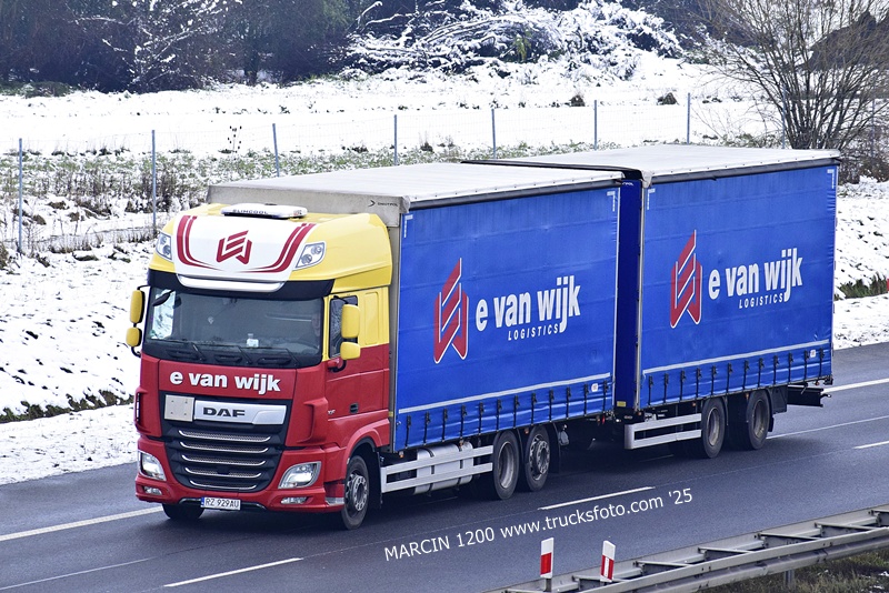 _DSC5944 E VAN WIJK-crop-DAF XF 106 II.JPG