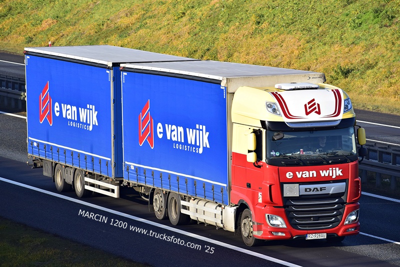 _DSC6983 E VAN WIJK-crop-DAF XF 106 II.JPG