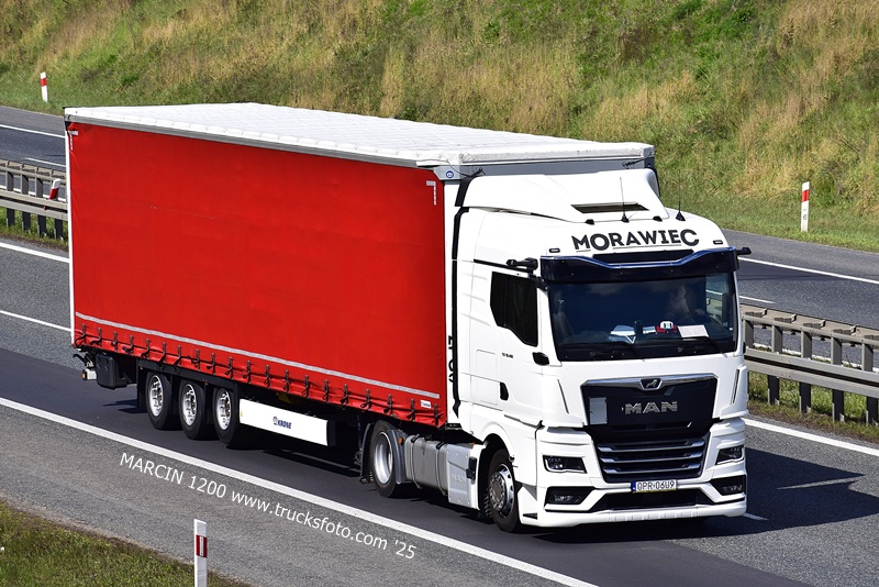 MORAWIEC-crop-MAN TGX II - KRONE.JPG