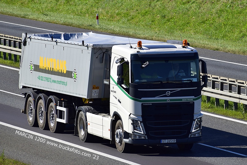 _DSC6502 MAN-TRANS-crop-VOLVO FH4.JPG