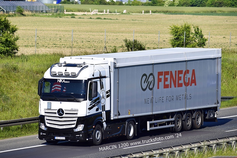 _DSC00011 (641) NIKA EXPRESS-crop-ACTROS MP4.JPG