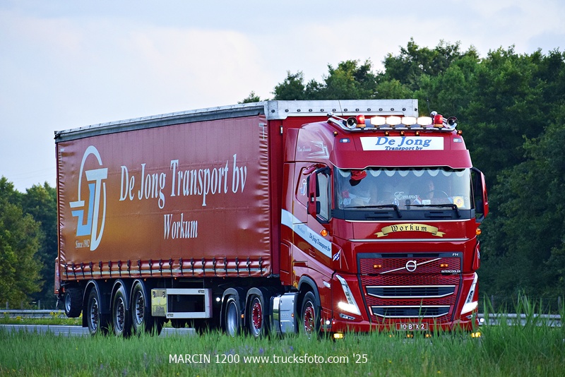 _DSC1201 DE JONG TRANSPORT-crop-VOLVO FH5.JPG