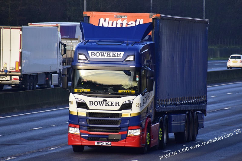 _DSC9522 BOWKER-crop-SCANIA R460 NG.JPG