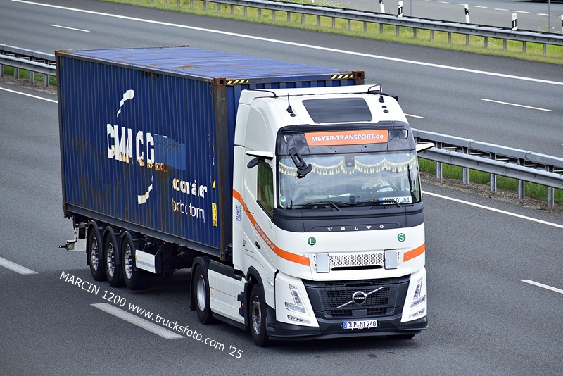_DSC9326 MEYER-TRANSPORT-crop-VOLVO FH AERO.JPG