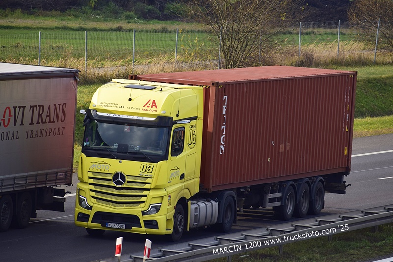 _DSC5613 MOTO LEADER-crop-ACTROS MP5.JPG