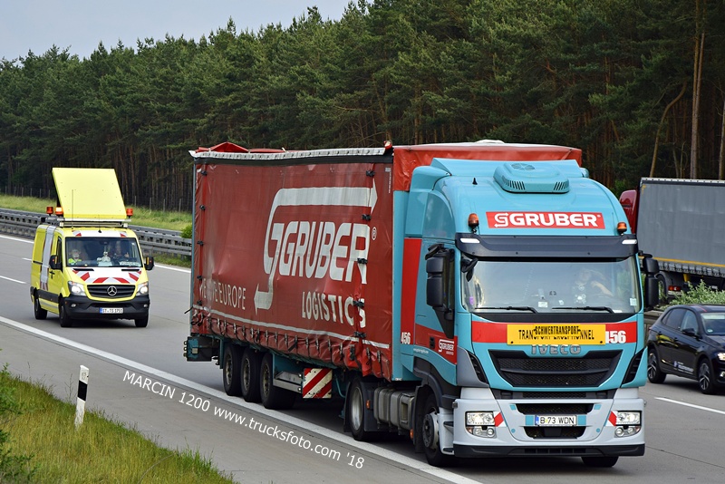 _DSC9229 GRUBER-crop-IVECO STRALIS.JPG
