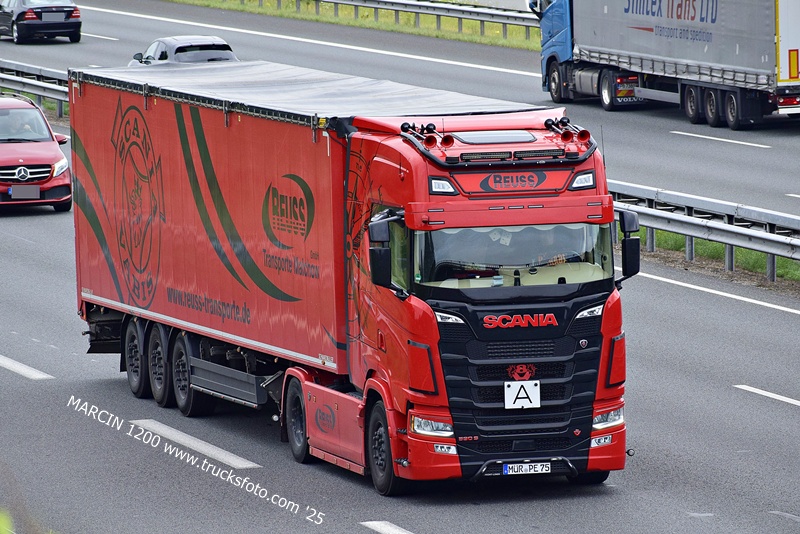 _DSC8564 REUSS-crop-SCANIA S590 V8.JPG