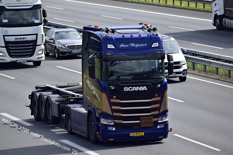 _DSC8777 ANNE MEIJNDERT-crop-SCANIA S.JPG