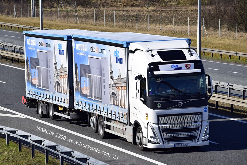 _DSC9778 EKO OKNA-crop-VOLVO FH5.JPG