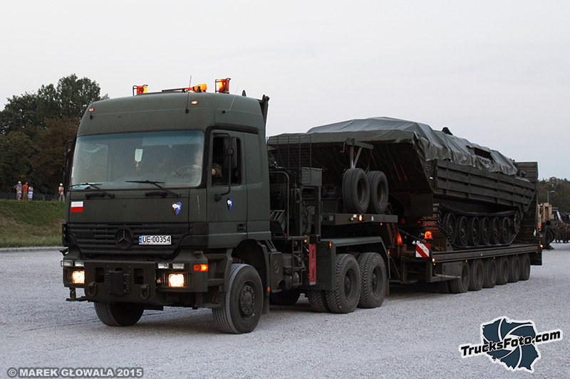 Mercedes-Benz Actros 3353.jpg