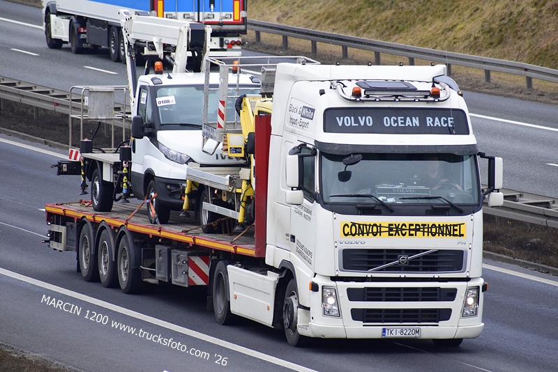 _DSC1267 BLACK&WHITE-crop-VOLVO FH2 VOLVO OCEAN RACE.JPG