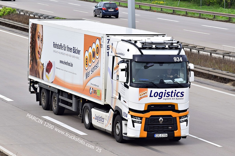 _DSC5636 EIWO LOGISTICS-crop-RENAULT RANGE-T EVO.JPG