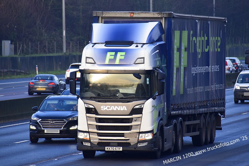 _DSC9421 FREIGHT FORCE FF-crop-SCANIA R450 NG.JPG