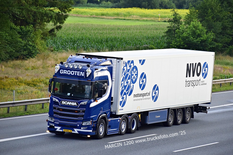 _DSC8271 GROOTEN-crop-SCANIA R590 NG V8.JPG