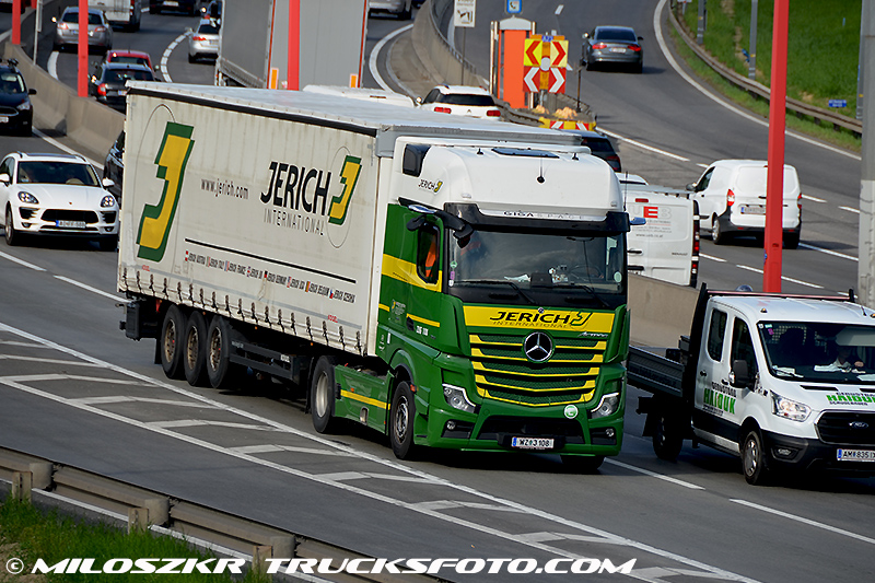 Mercedes Benz Actros MP5_Jerich_4932.JPG