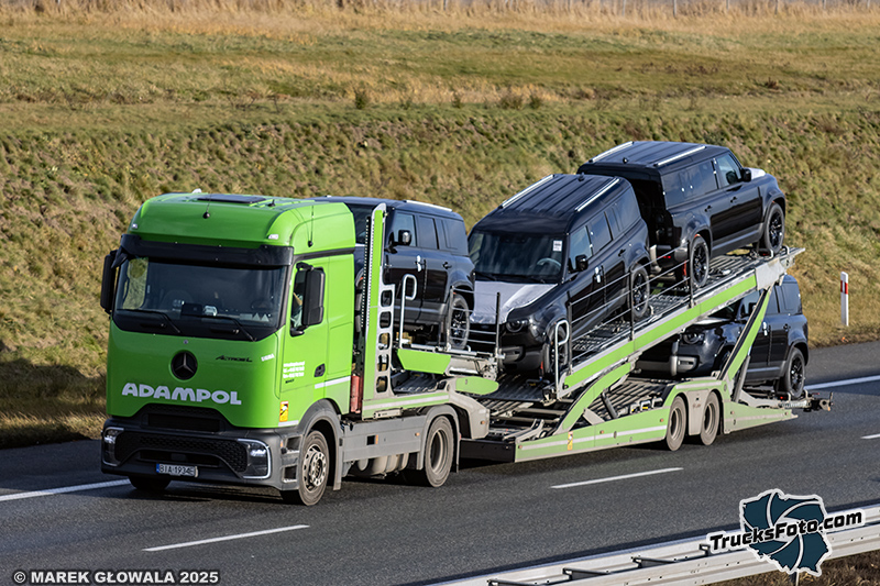 Mercedes-Benz Actros ProCabin - Adampol.jpg