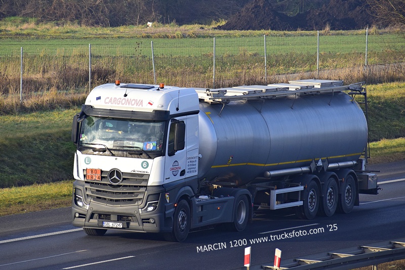_DSC7576 CARGONOVA-crop-ActrosL MP5.JPG