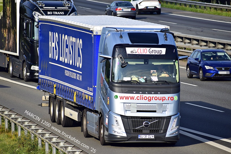 _DSC8377 CLIO GROUP-crop-VOLVO FH AERO.JPG