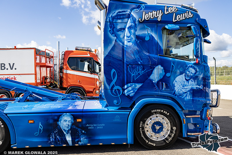 Scania R590 - The Killer Molanders.jpg