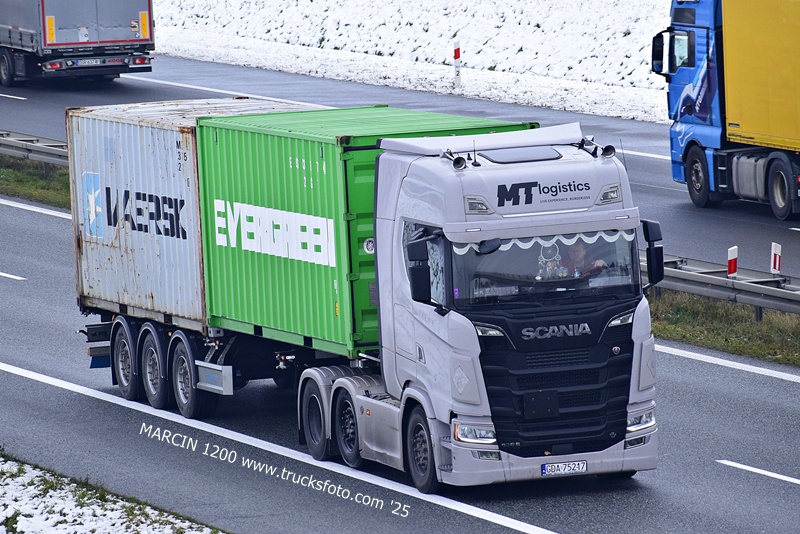 _DSC6007 MT LOGISTICS-crop-SCANIA S530 V8.JPG