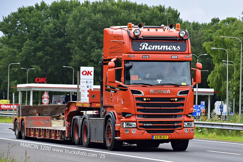 _DSC0463 REMMERS-crop-SCANIA R500.JPG