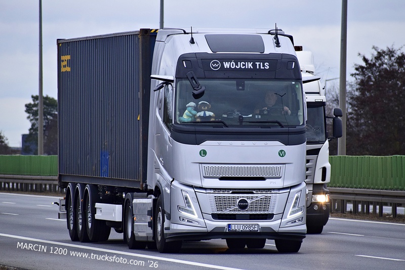 _DSC1816 Wójcik TLS-crop-VOLVO FH AERO.JPG