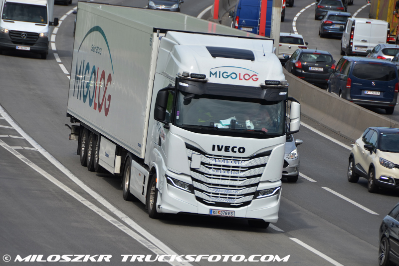 Iveco S-way_Migolog_5317.JPG