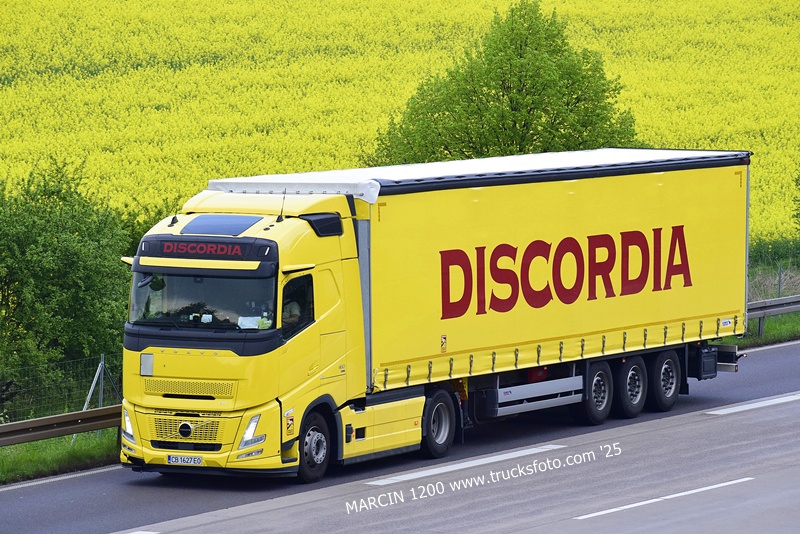 _DSC5200 DISCORDIA-crop-VOLVO FH AERO.JPG