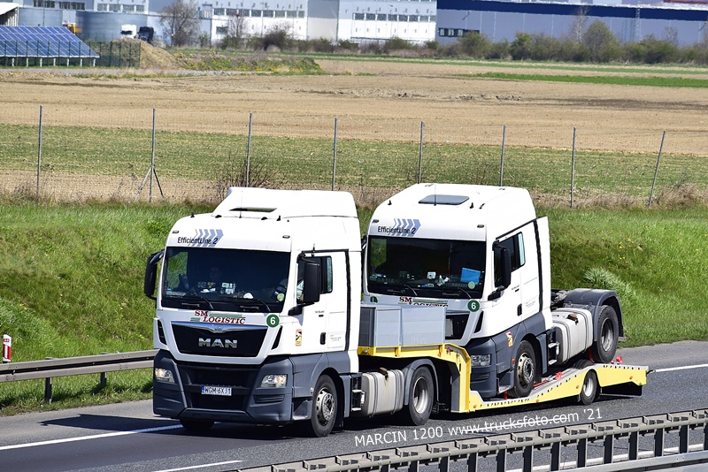 _DSC5630 SM LOGISTIC-crop-MAN TGX.JPG