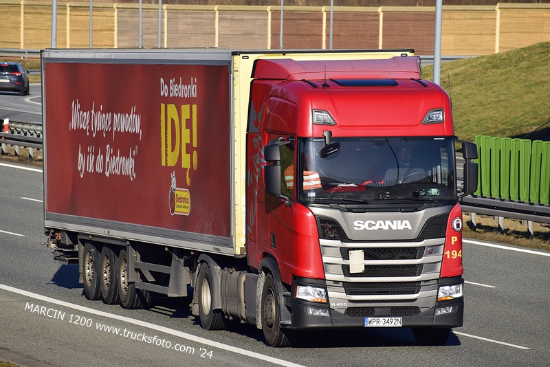 _DSC00011 (2763) BIEDRONKA-crop-SCANIA R450 NG.JPG