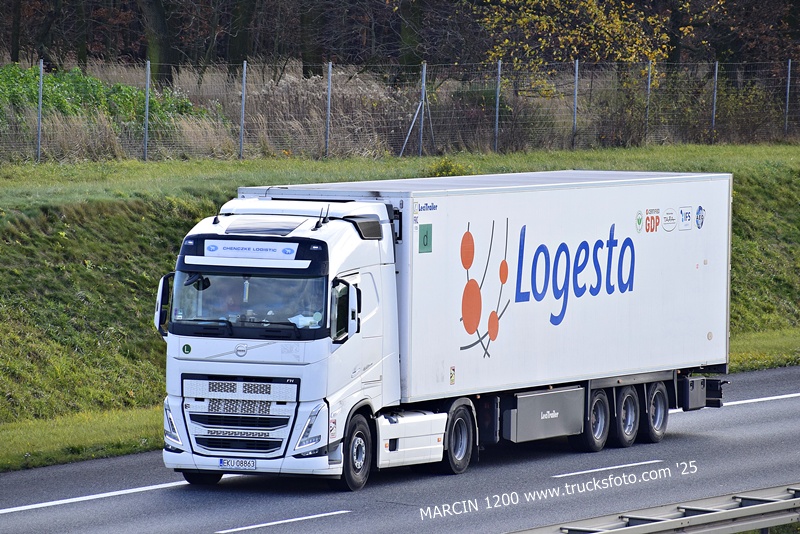 _DSC4843 CHENCZKE LOGISTIC-crop-VOLVO FH5.JPG