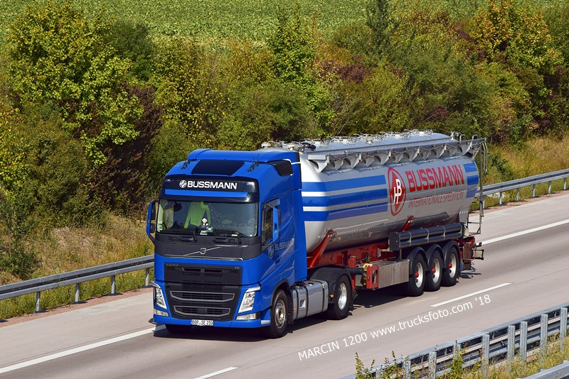 _DSC2485 BUSSMANN-crop-VOLVO FH4.JPG