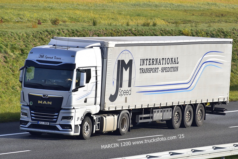 _DSC4373 JM SPEES TRANS-crop-MAN TGX II.JPG