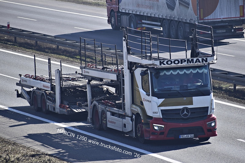 _DSC2172 KOOPMAN-crop-ACTROS.JPG