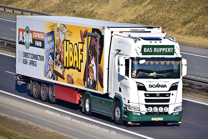 _DSC2038 BAS RUPPERT-crop-SCANIA R560 NG.JPG