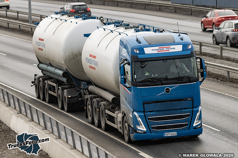 Volvo FH - Powder-Trans.jpg