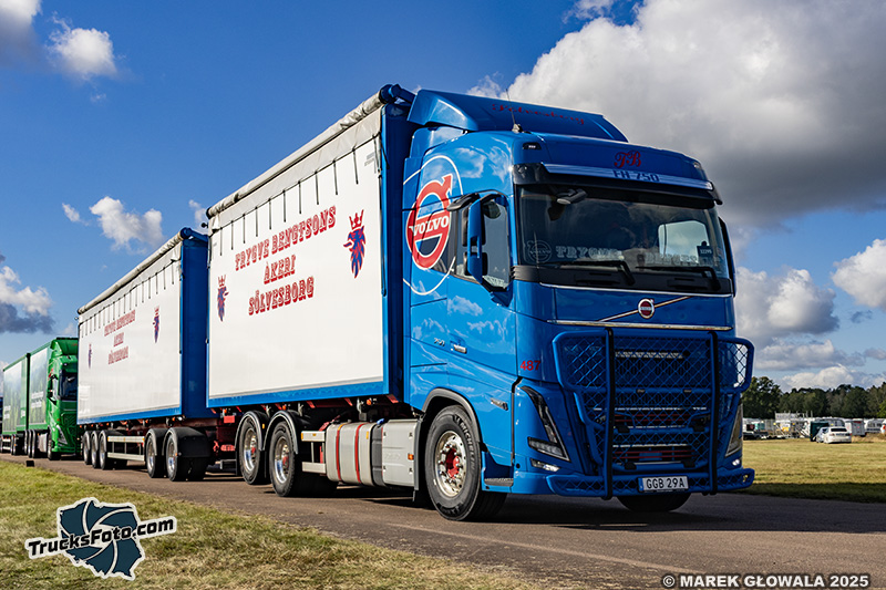 Volvo FH16 750 - Trygve Bengtons.jpg