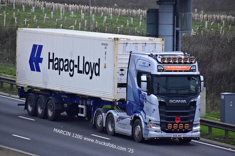 _DSC0462 GLEN GIBBARD-crop-SCANIA S660 V8.JPG