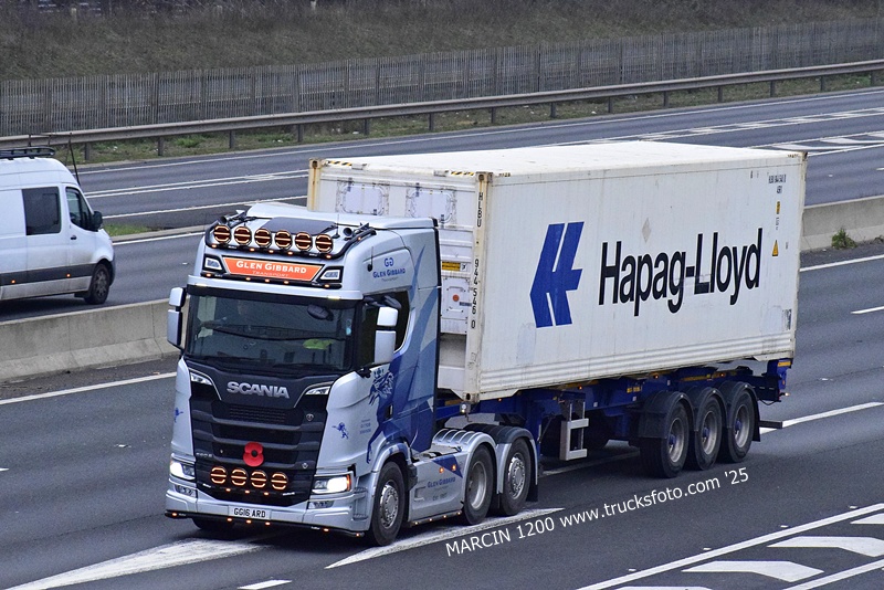 _DSC9972 GLEN GIBBARD-crop-SCANIA S660 V8.JPG