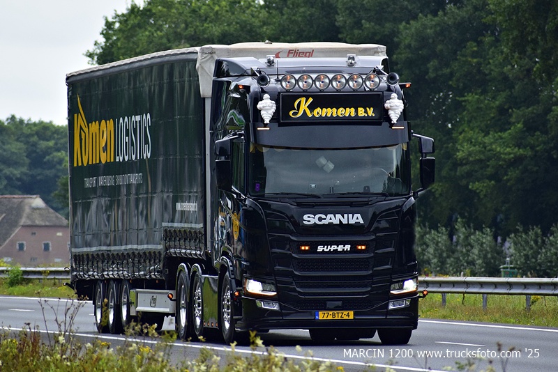_DSC0679 KOMEN B.V.-crop-SCANIA R NG - FLIEGL.JPG