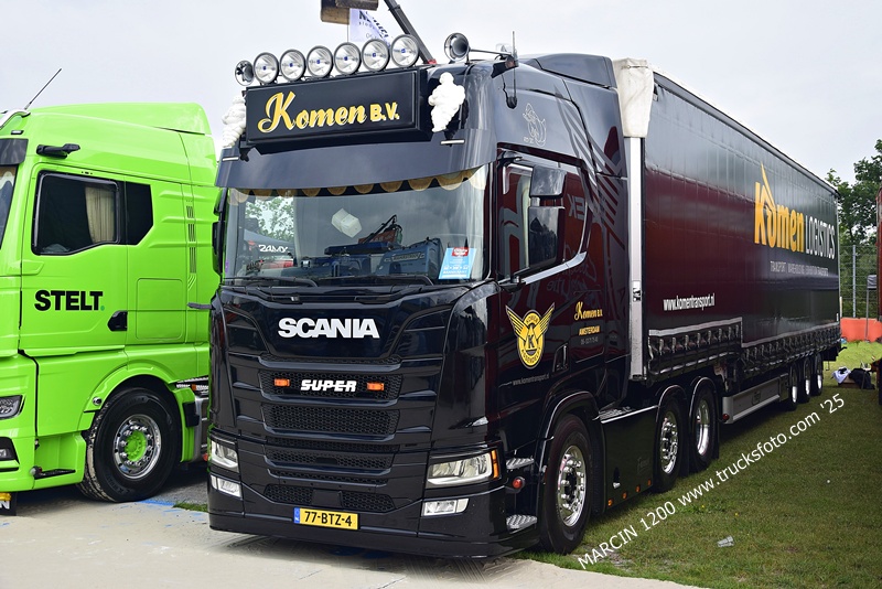 _DSC1447 KOMEN B.V.-crop-SCANIA R NG.JPG