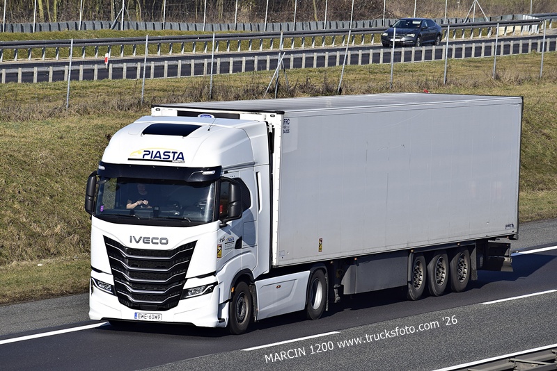 _DSC2516 PIASTA-crop-IVECO S-WAY.JPG