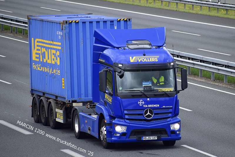_DSC9025 VOLLERS VIA BREMEN-crop-ACTROS.JPG