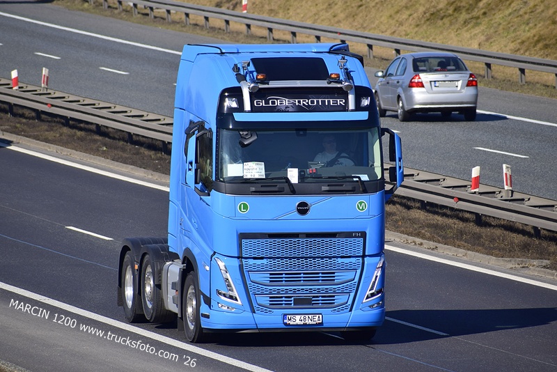 _DSC2649 Alex Trans-crop-VOLVO FH5.JPG