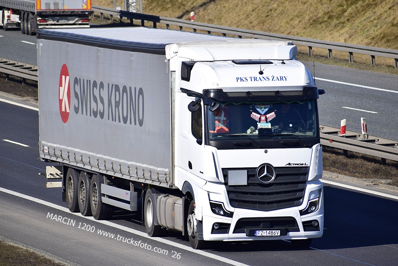 _DSC2718 PKS TRANS ŻARY-crop-ActrosL MP5.JPG