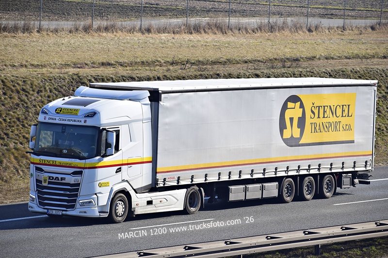 _DSC2816 STENCEL-crop-DAF XG+.JPG