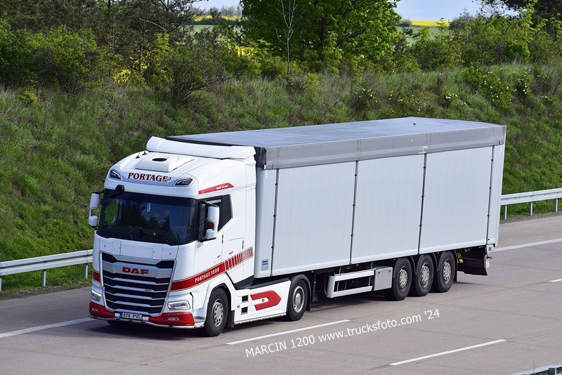 _DSC2680 PORTAGE-crop-DAF XG-----.JPG