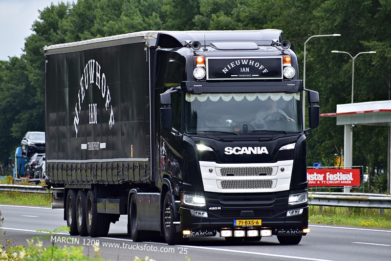 _DSC0470 NIEUWHOFF IAN-crop-SCANIA R420 NG.JPG
