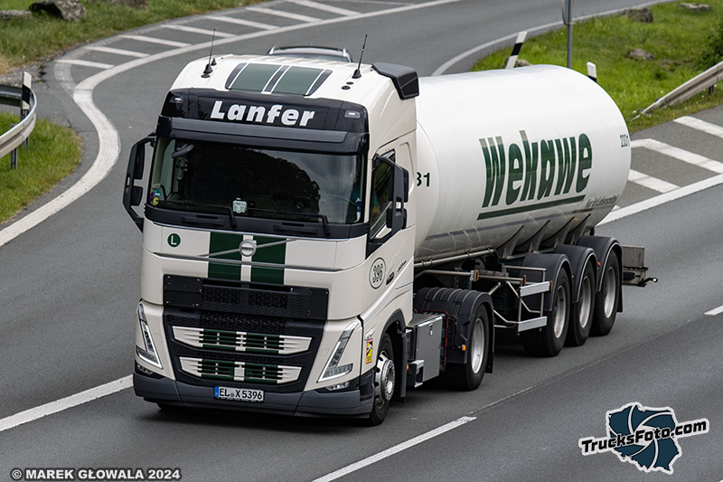 Volvo FH5 - Lanfer Wekawe.jpg