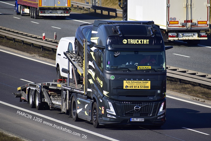 _DSC3100 Trucktat-crop-VOLVO FH AERO-Auto Schweitzer GmbH.JPG